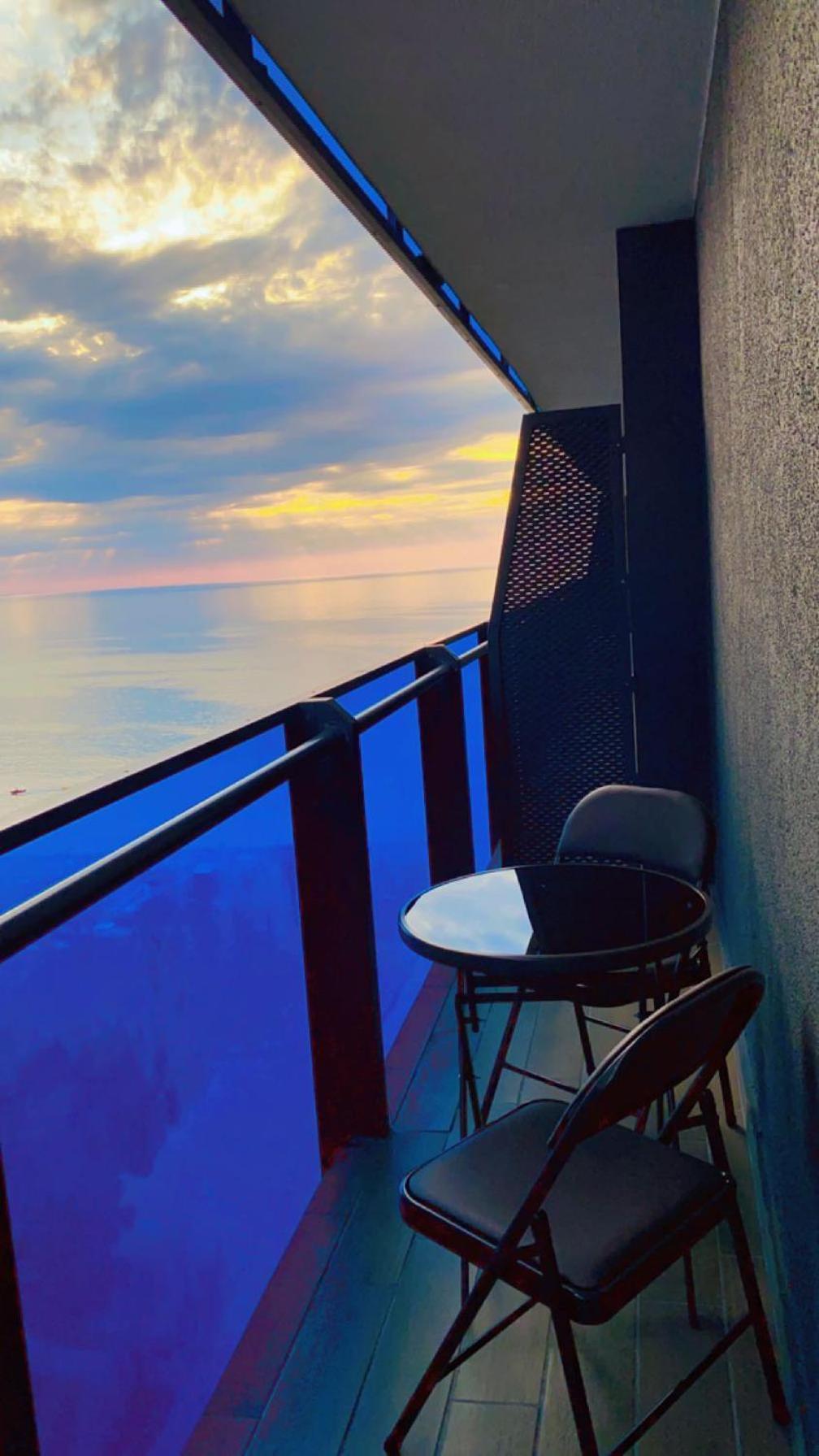 Апартаменты с видом на море Twin Towers Batumi, Orbi City Экстерьер фото